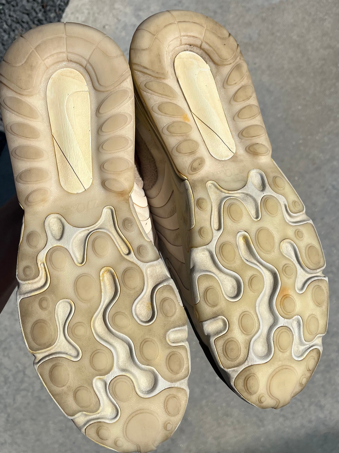TRAVIS SCOTT airmax 270 | 44