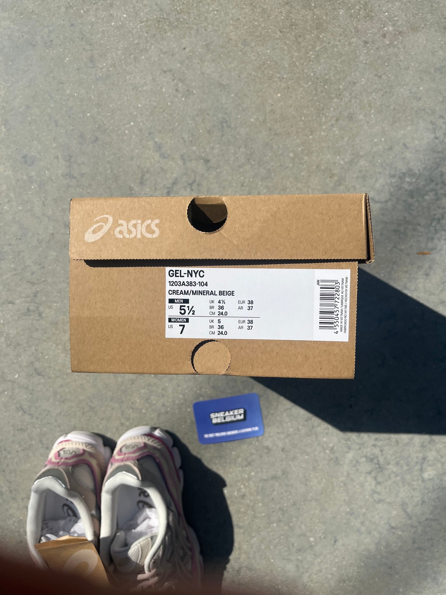 ASICS nyc pink cream | 38