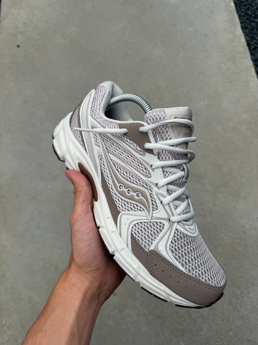 Saucony ride millenium cream / size 43