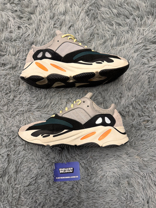 Yeezy 700 waverunner / size 44,5 / pre-loved