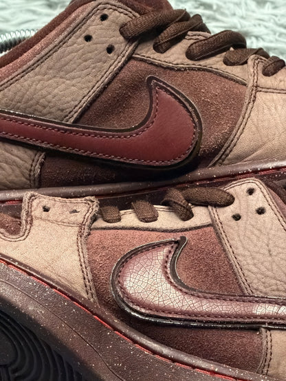 Dunk low SB city of love / size 44 / Pre-Loved