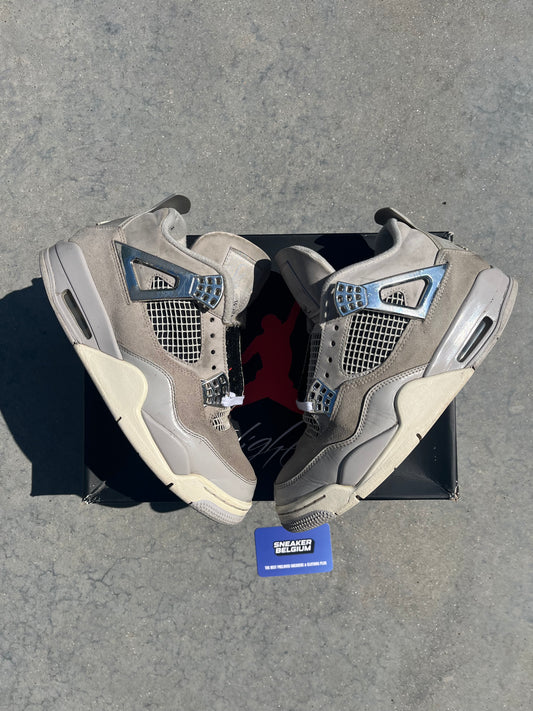 Jordan 4 frozen moments | 40,5