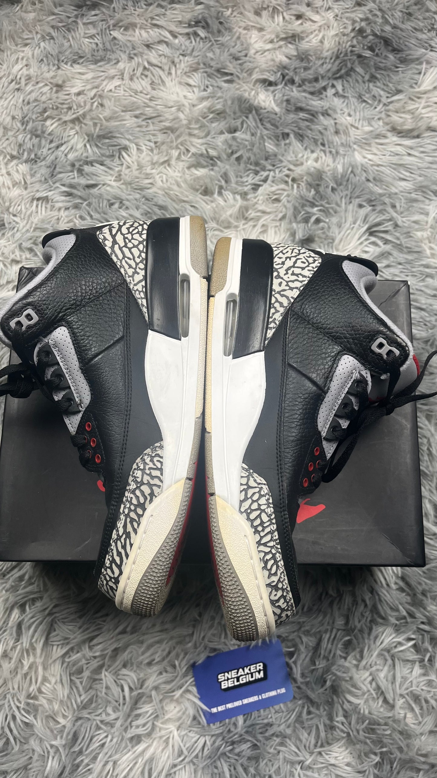 Jordan 3 OG black cement 43