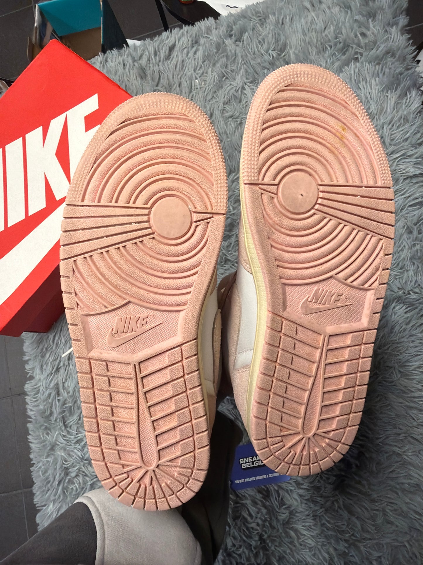 Jordan 1 high washed pink / size 42 / Pre-Loved