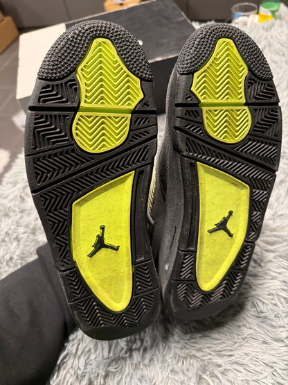Jordan 4 neon / size 40 / Pre-Loved