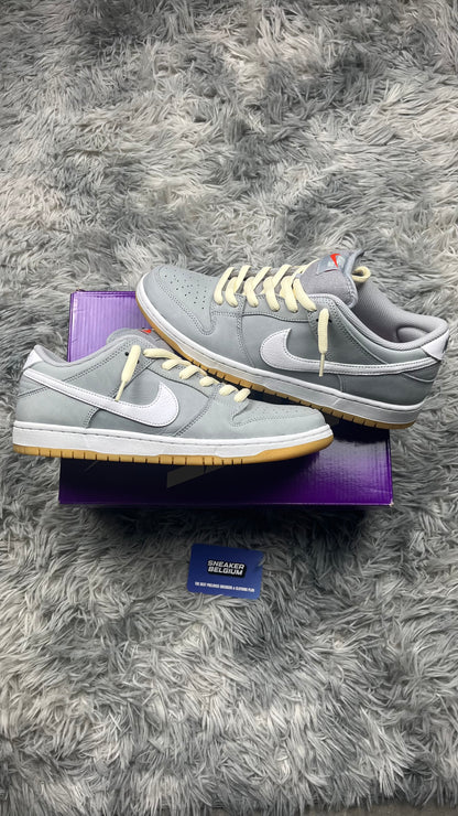 Dunk low sb grey gum 45