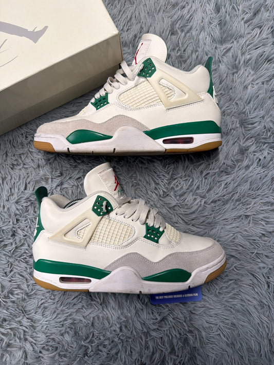 Jordan 4 pine green SB / size 43 / Pre-Loved