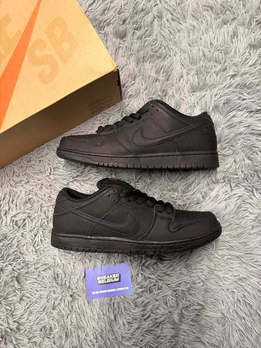 Nike dunk low SB Black / size 44,5 / BRAND NEW!