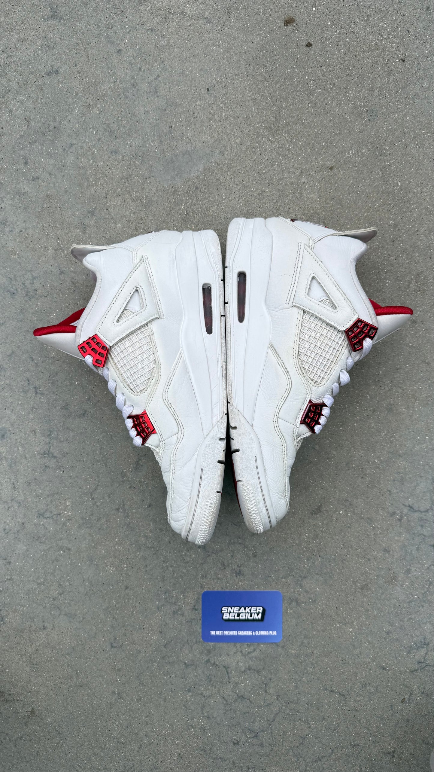 Jordan 4 metallic red | 44