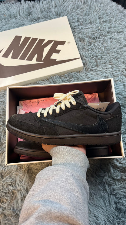 Jordan 1 low x Travis Scott “Velvet Brown” / SIZE 41 / pre-loved