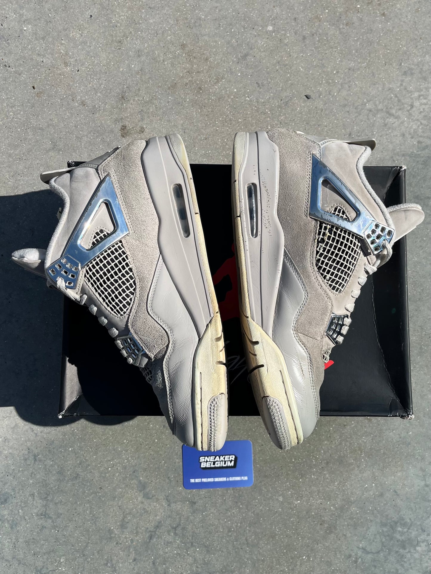 Jordan 4 frozen moments | 44