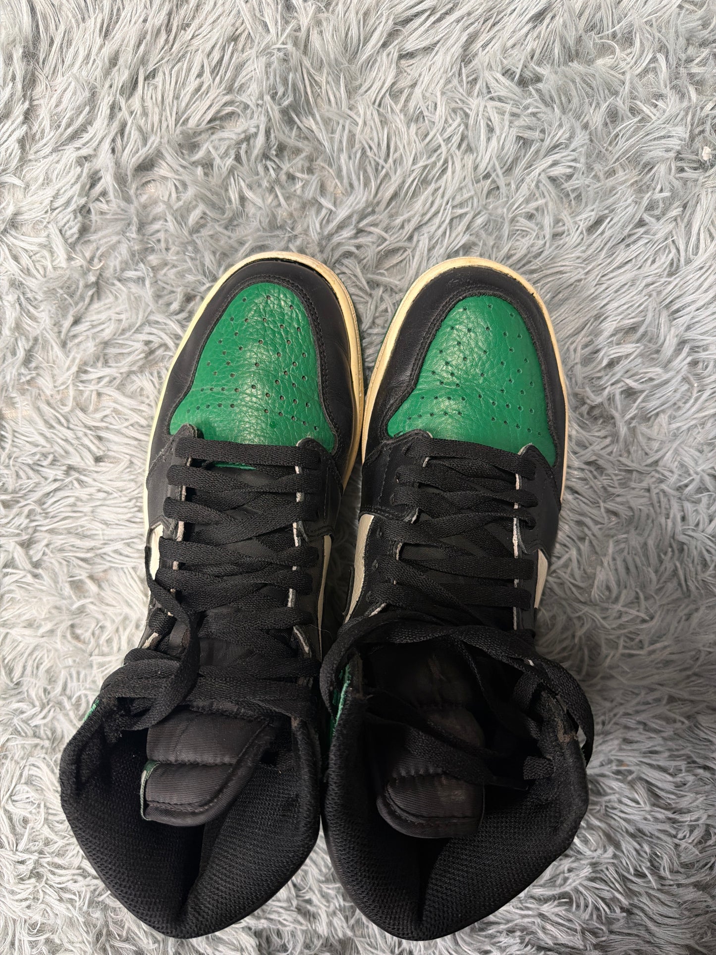 Jordan 1 high OG “pine green” (2018) / size 41 / Pre-Loved