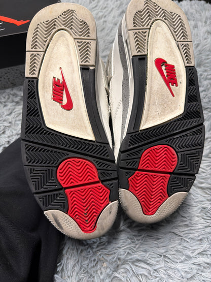 Jordan 4 cement (2025) / size 42,5 / Pre-Loved