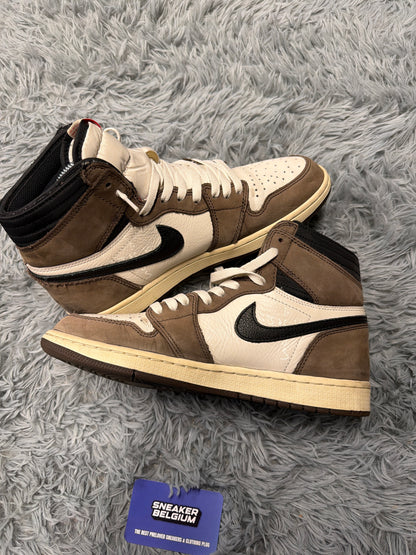 Jordan 1 high x Travis Scott “mocha” / size 43 / Pre-Loved