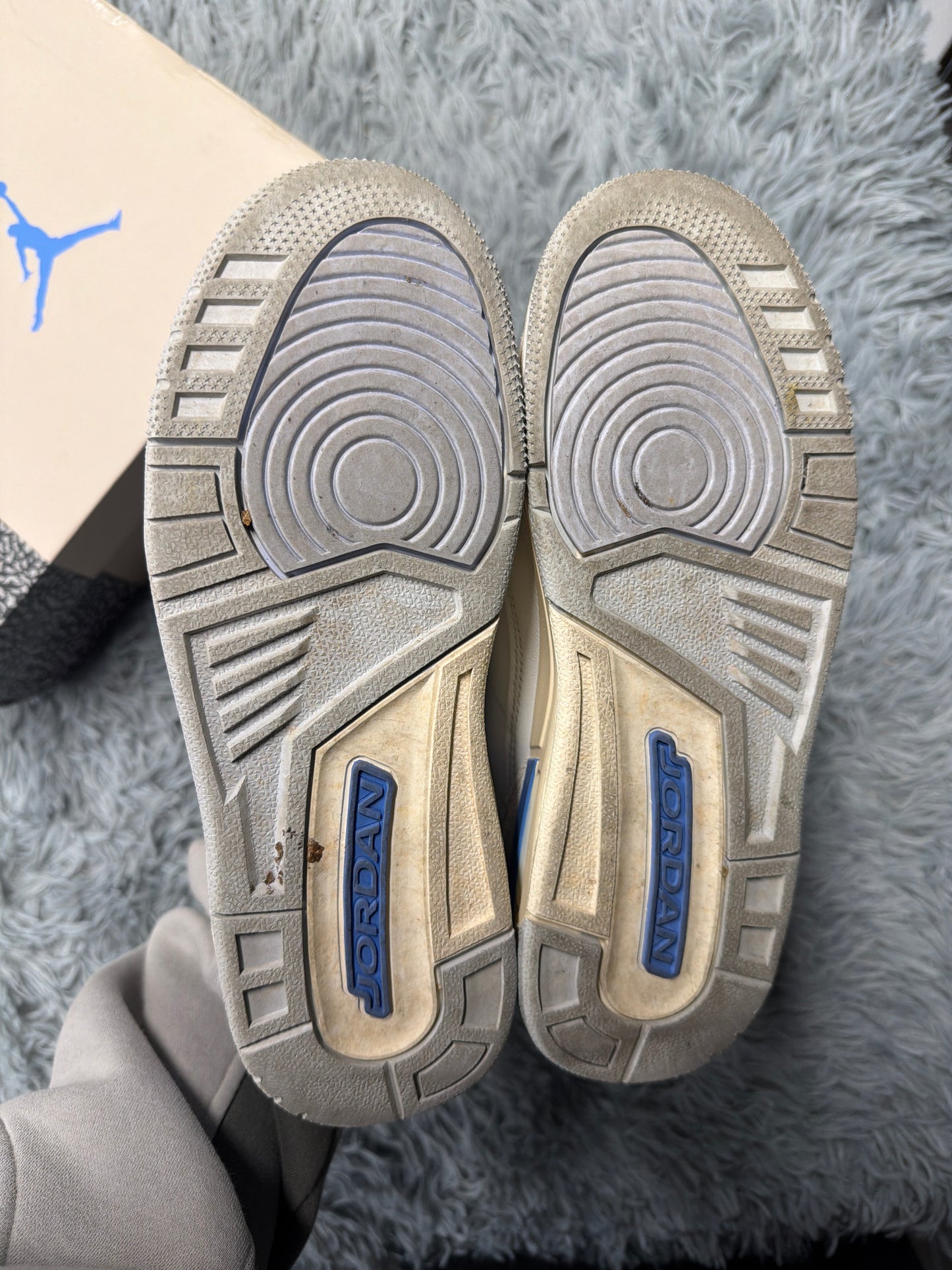 Jordan 3 “summit white” / size 39 / Pre-Loved