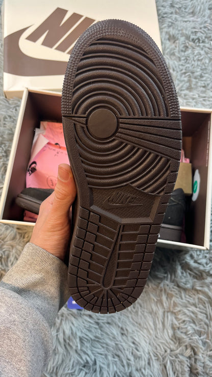 Jordan 1 low x Travis Scott “Velvet Brown” / SIZE 41 / pre-loved