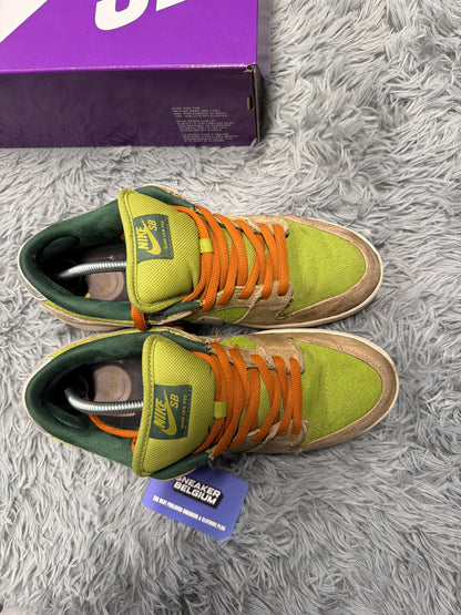 Dunk low SB green/brown / size 45 / Pre-Loved