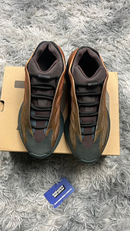 Yeezy 700 copper | 42,5