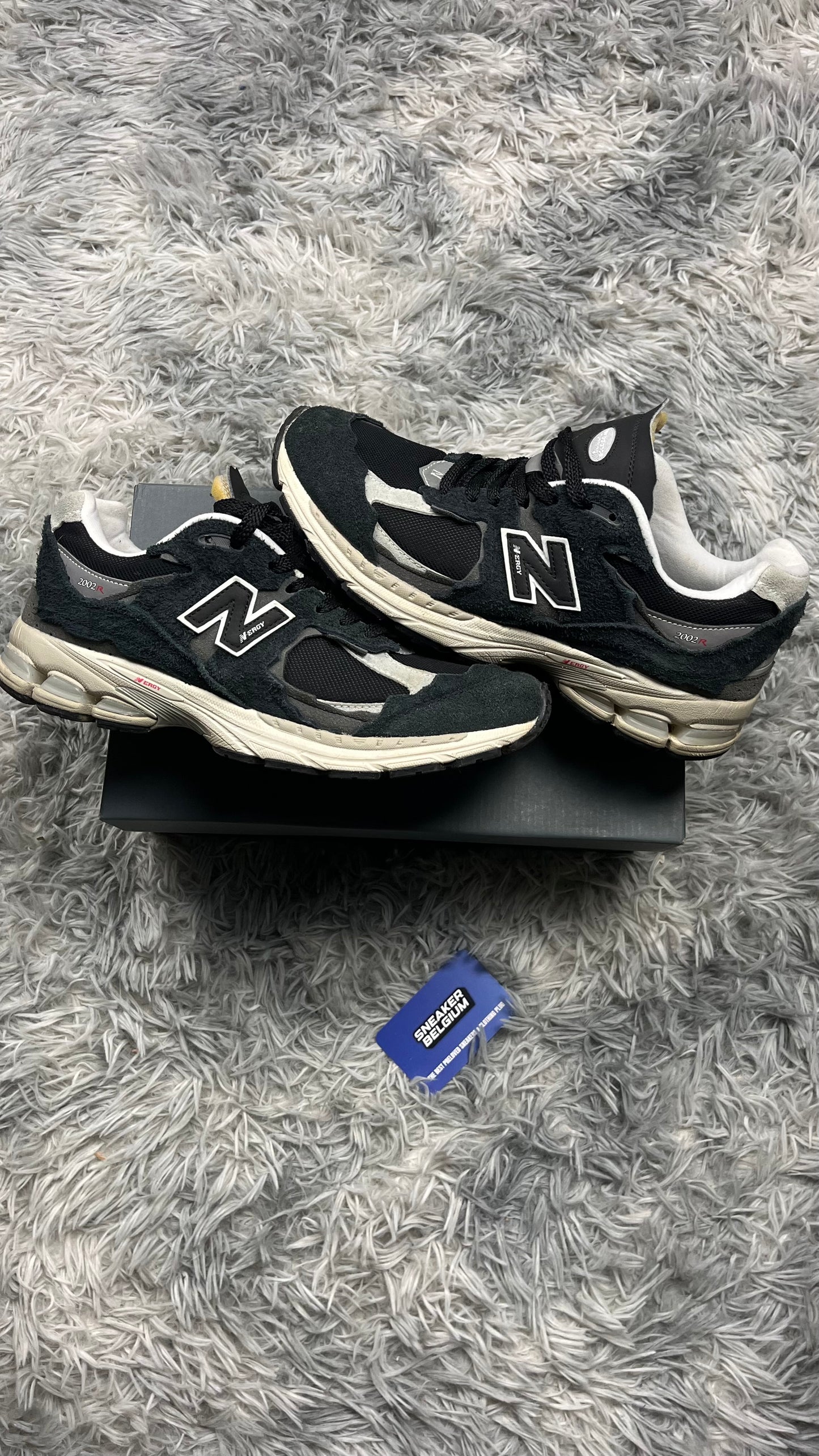 New balance 2002r protection pack black | 44