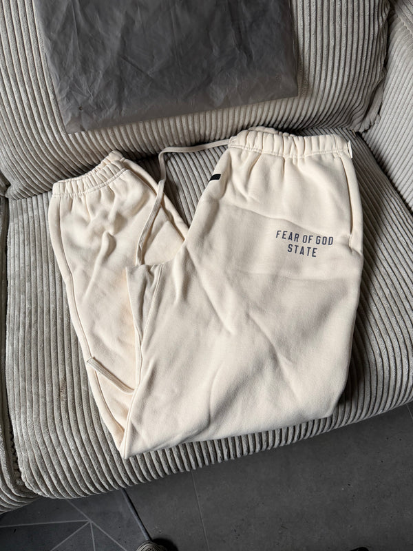 Fear Of God White sweatpants / L