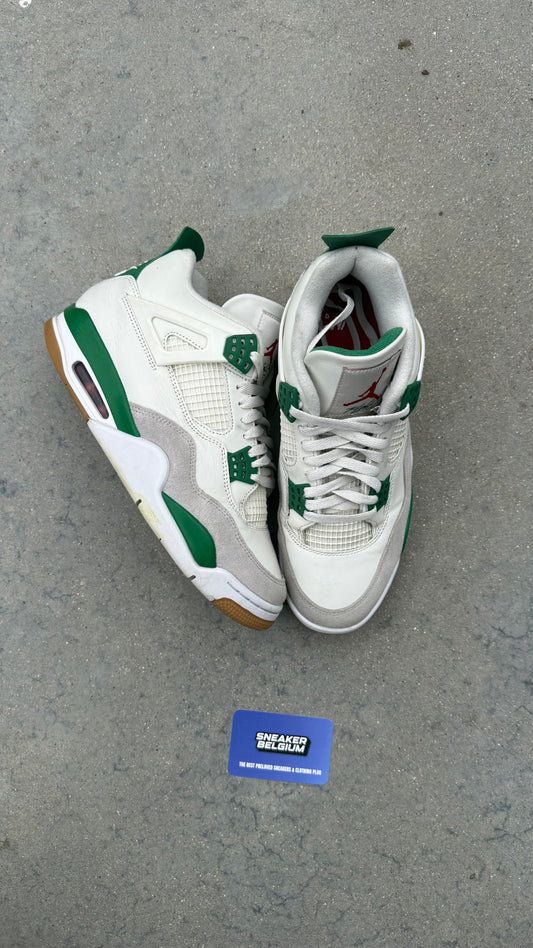 Jordan 4 pine green | 44