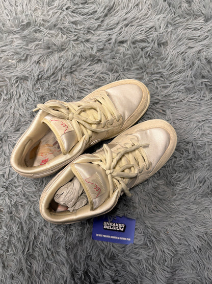 Nike dunk low SB “coconut” city of love / size 43 / Pre-Loved