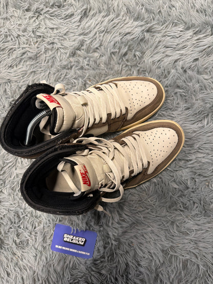 Jordan 1 high x Travis Scott “mocha” / size 43 / Pre-Loved