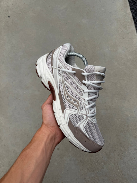 Saucony ride millenium cream / size 43