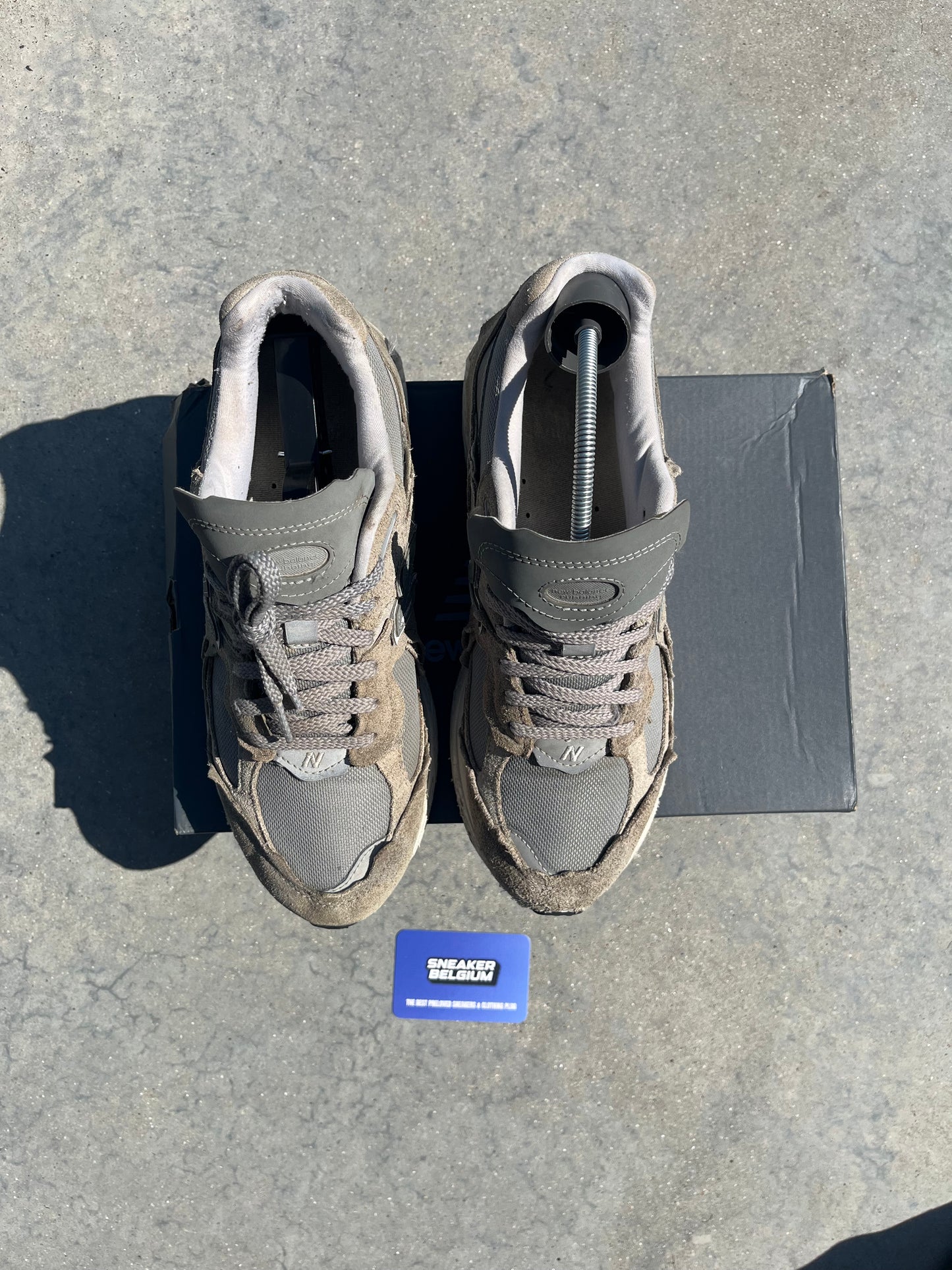 New balance 2002r grey / brown | 44