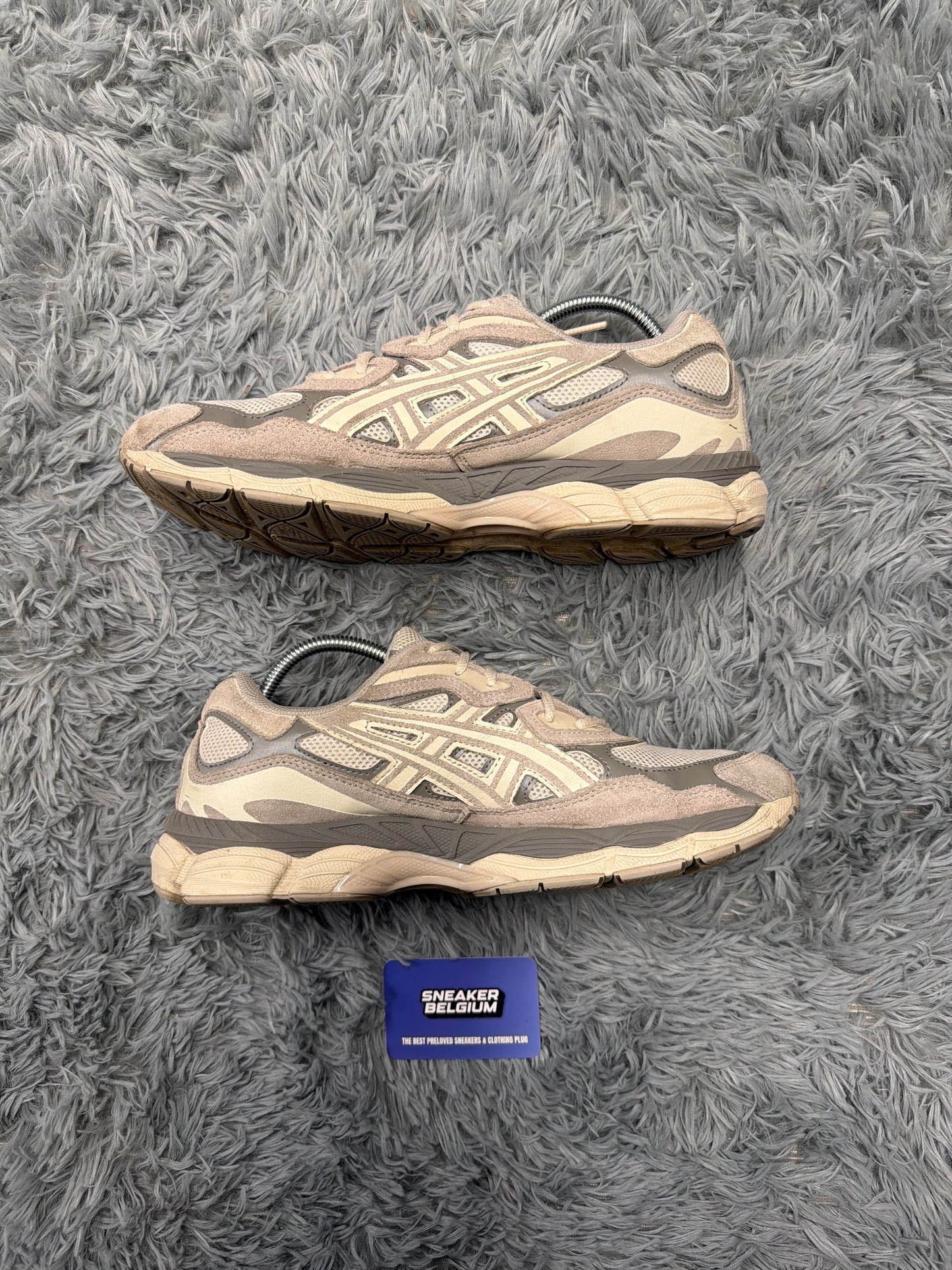 ASICS NYC oyster / size 42,5 / pre-loved