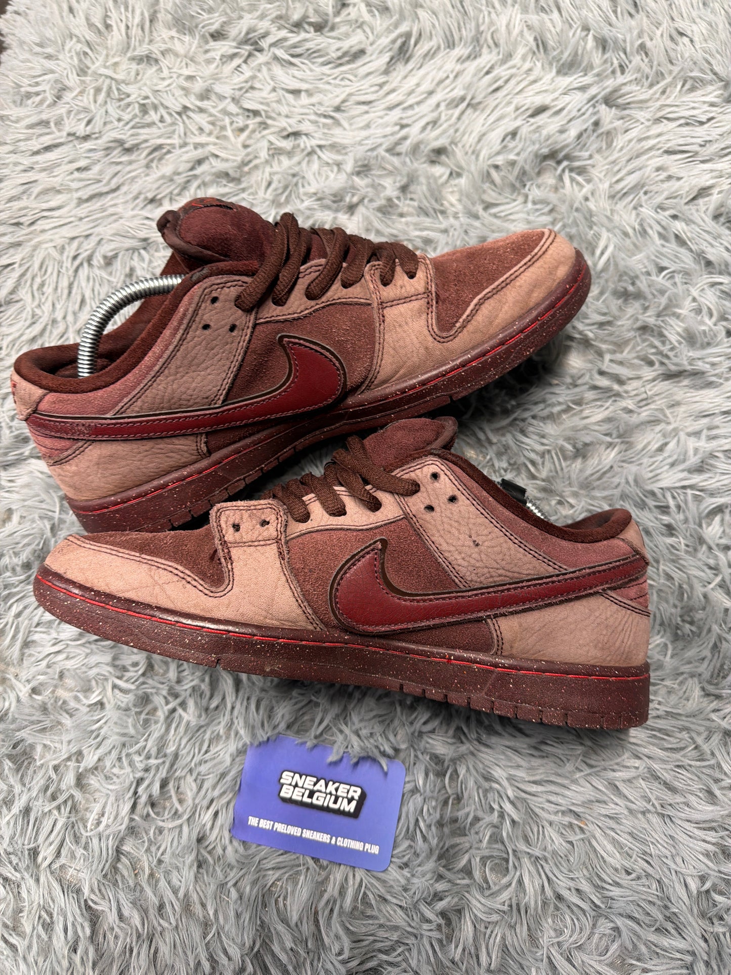 Dunk low SB city of love / size 44 / Pre-Loved