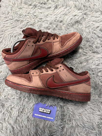 Dunk low SB city of love / size 44 / Pre-Loved