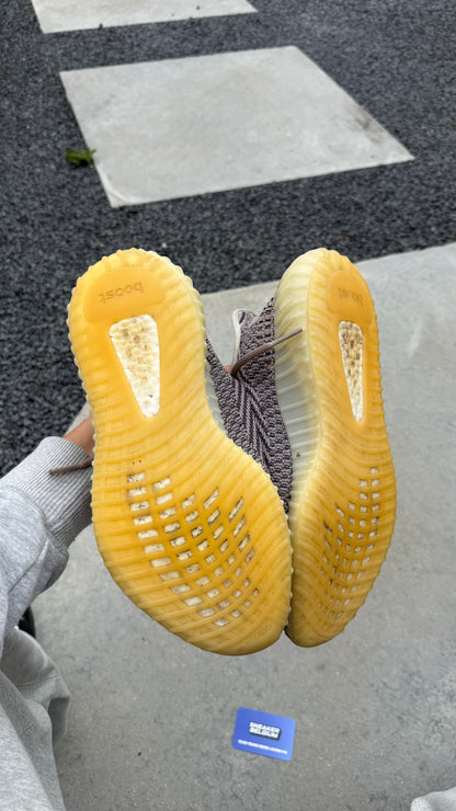 Yeezy 350 | 43 2/3