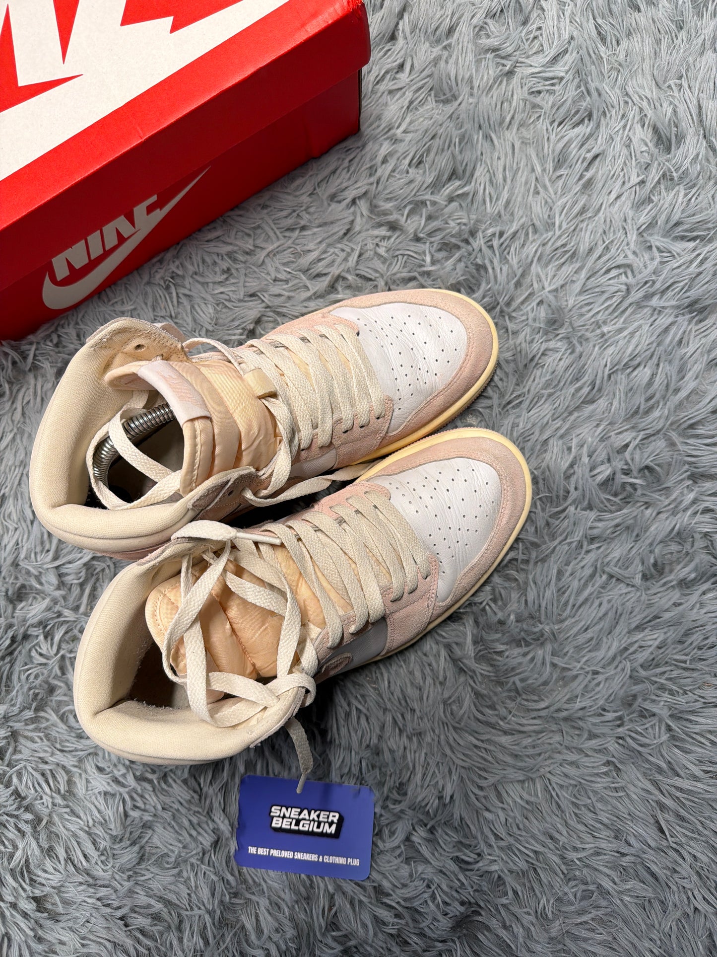 Jordan 1 high washed pink / size 42 / Pre-Loved