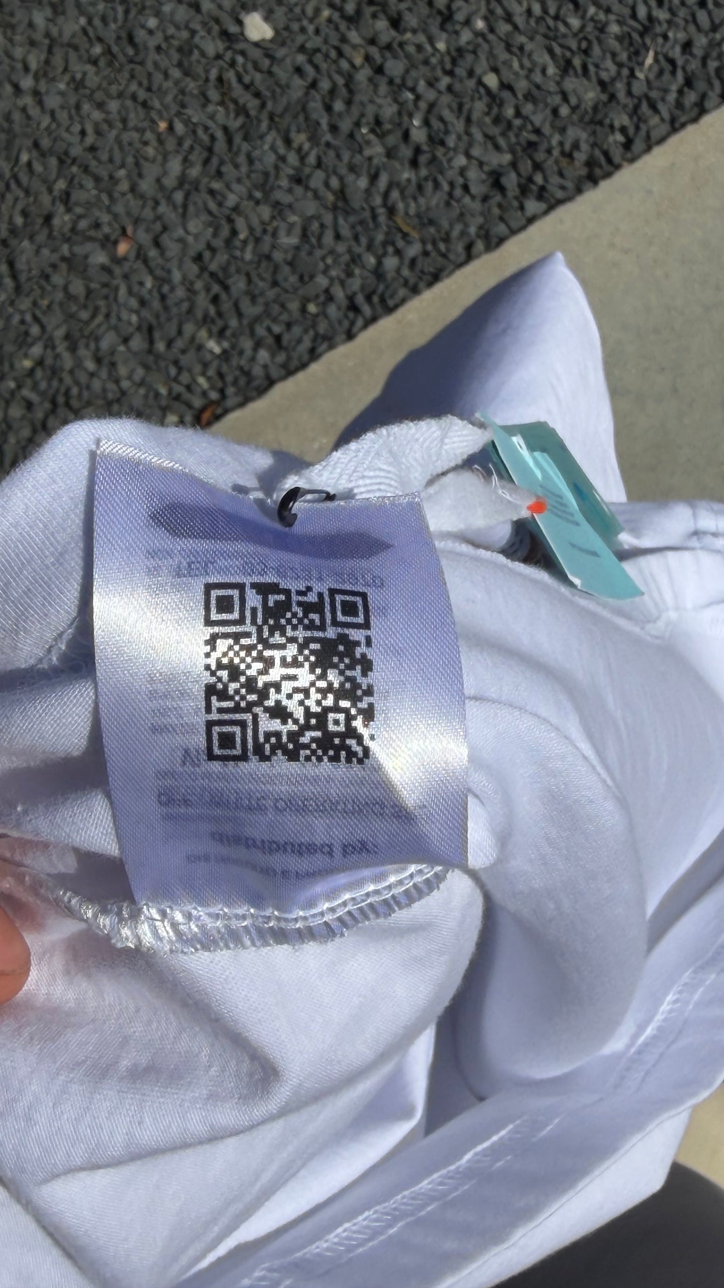 Off white t-shirt “Milan Italy”