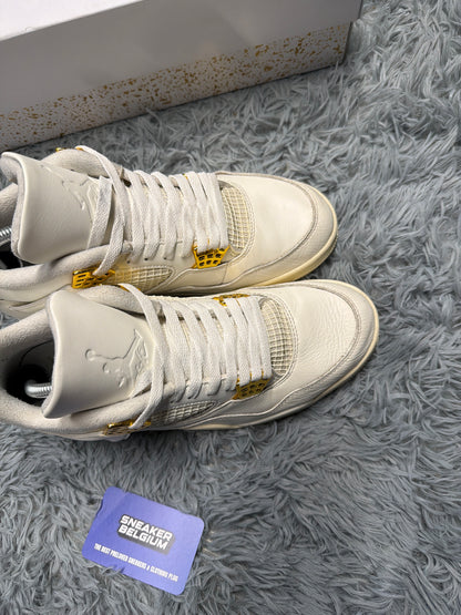 Jordan 4 metallic gold / size 44 / pre-loved