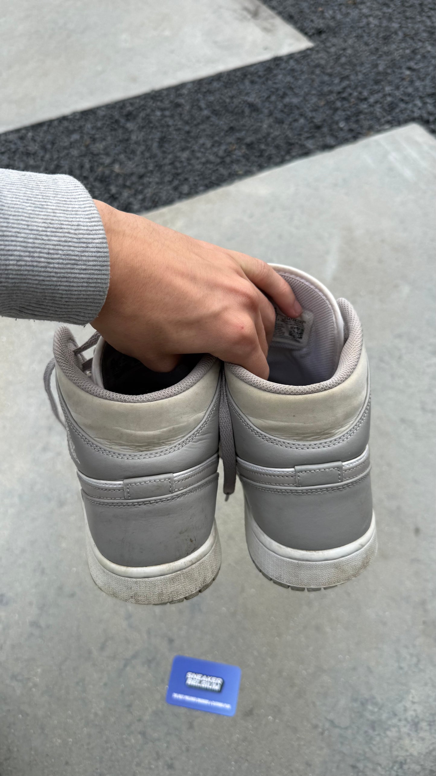 Jordan 1 mid grey | 42