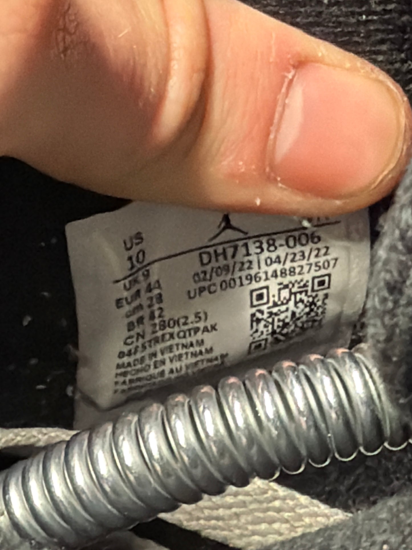 Jordan 4 black canvas / size 44 / Pre-Loved