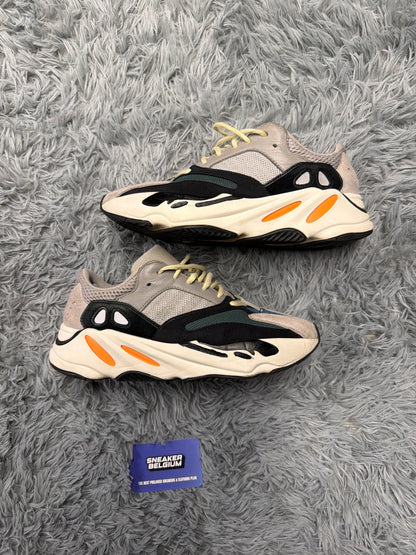 Yeezy 700 Waverunner / size 42 / pre-loved