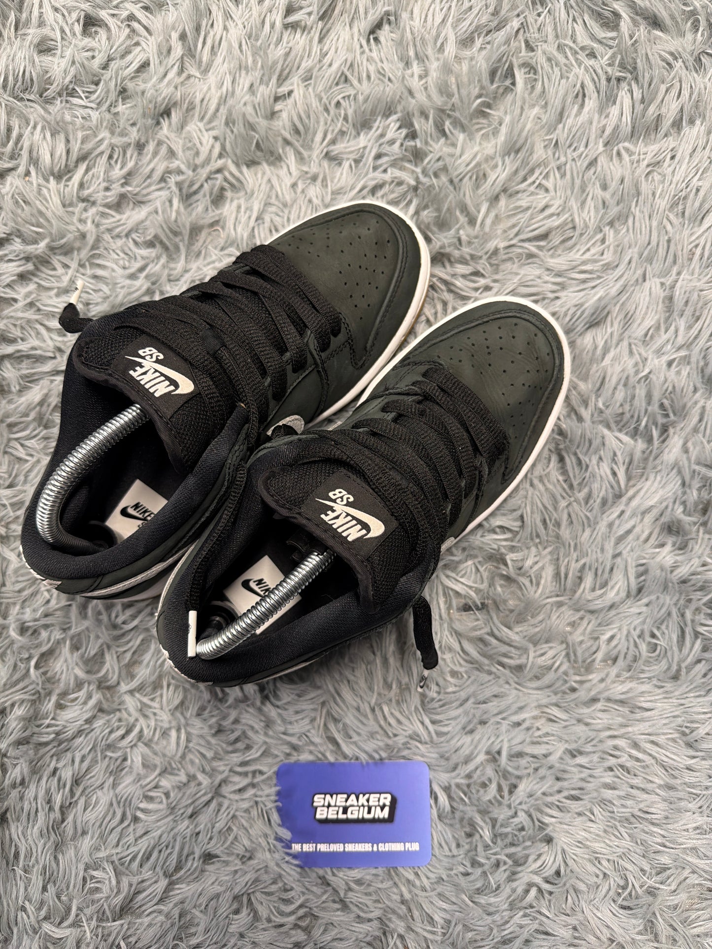 Dunk low SB black gum / size 39 / pre-loved