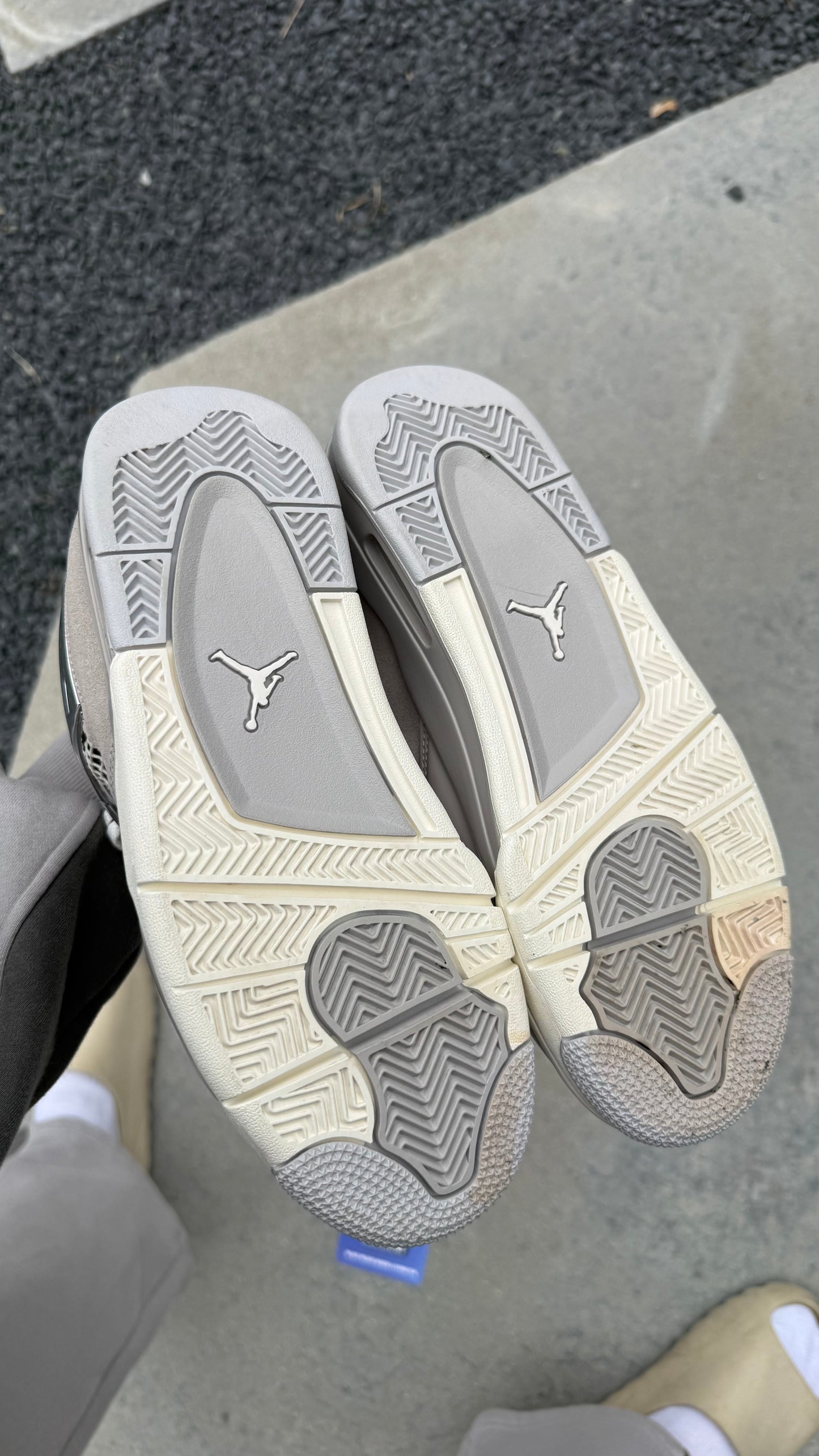 Jordan 4 frozen moments | 40