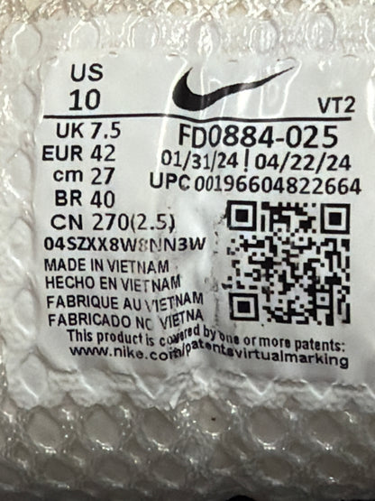 Nike Vomero 5 silver / size 42 / pre-loved