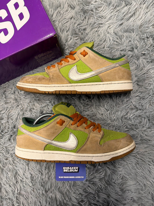 Dunk low SB green/brown / size 45 / Pre-Loved