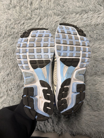 Nike vomero 5 silver/blue / size 43 / Pre-Loved