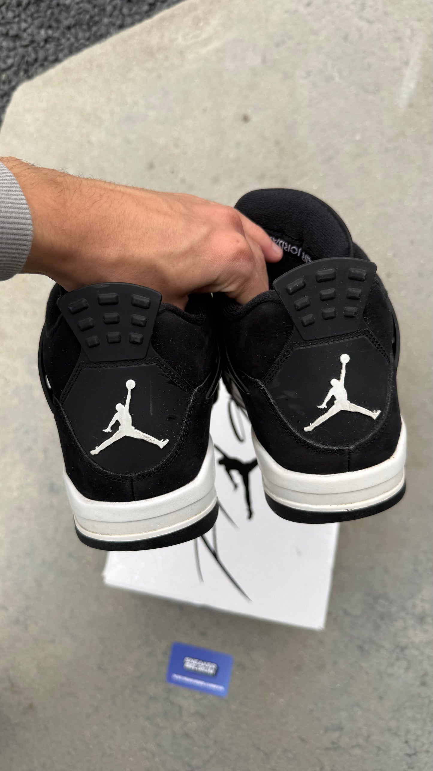 Jordan 4 white thunder | 43