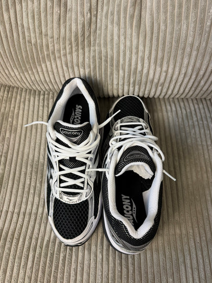 Saucony ProGrid Omni 9 Black White