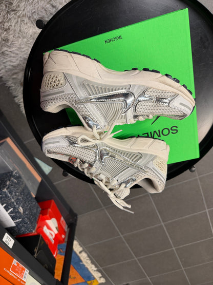 Nike vomero 5 / 38