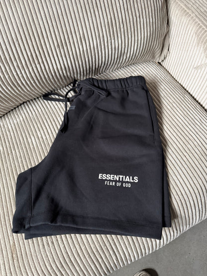 Essentails Fear of God Black Shorts / L