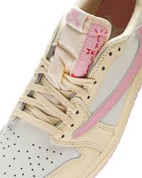 Jordan 1 Retro Low OG SP Travis Scott Shy Pink