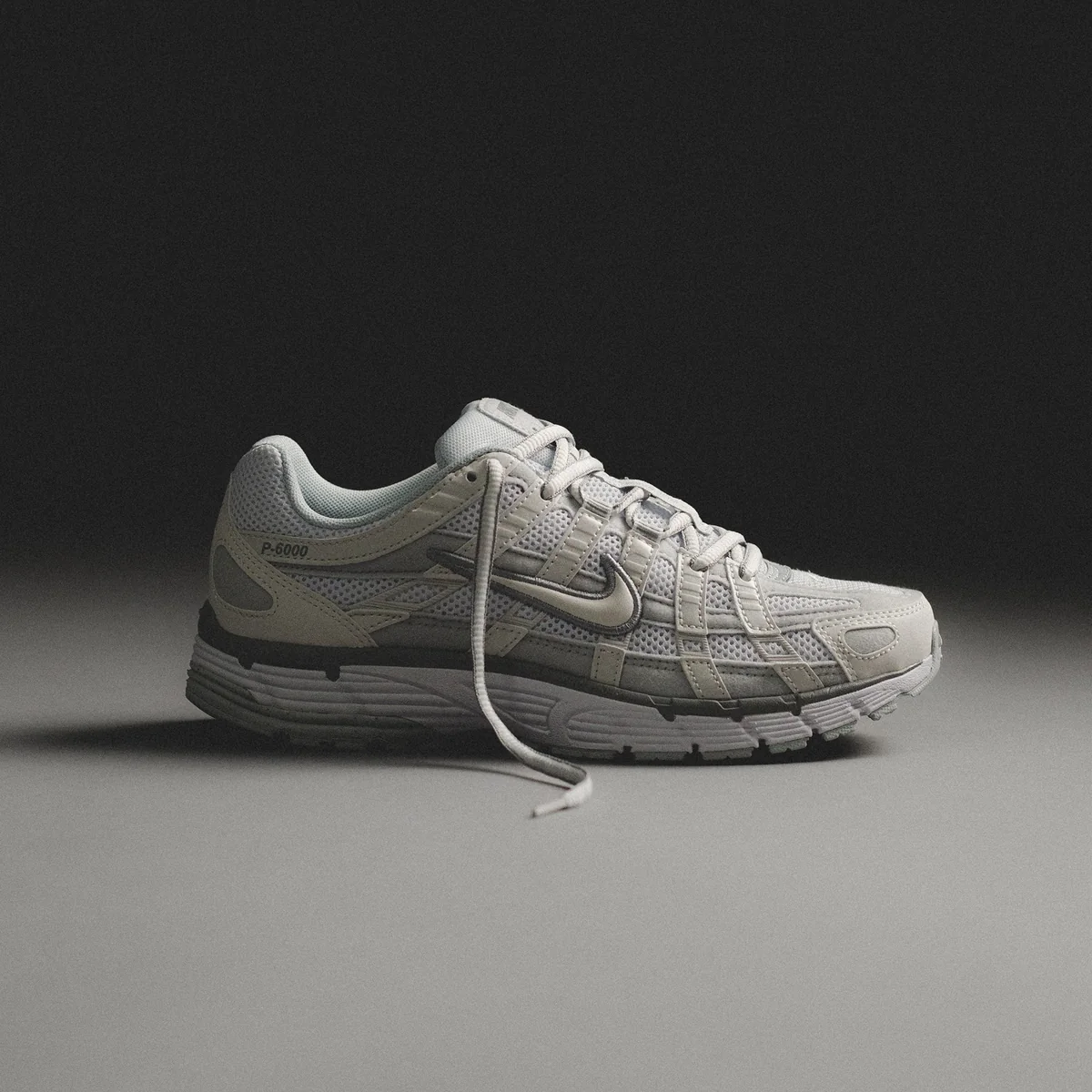 Nike P-6000 Summit White Pure Platinum studio